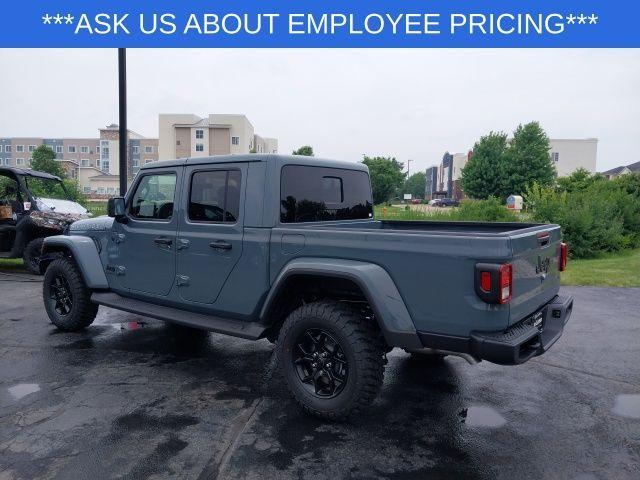 new 2025 Jeep Gladiator car, priced at $42,685
