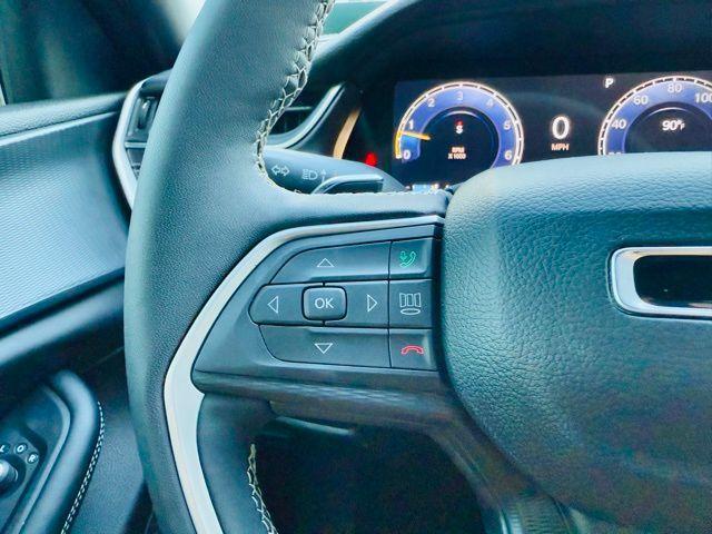 used 2024 Jeep Grand Cherokee car, priced at $34,995