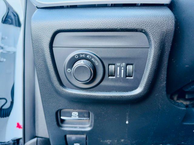 used 2024 Jeep Grand Cherokee car, priced at $34,995