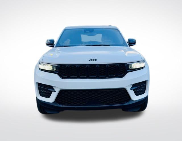 used 2024 Jeep Grand Cherokee car, priced at $34,995