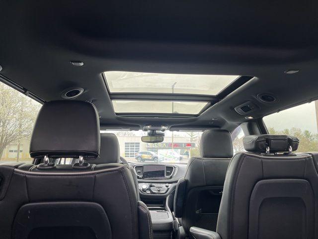used 2022 Chrysler Pacifica car, priced at $30,995