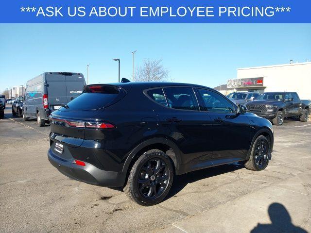 new 2025 Dodge Hornet car, priced at $30,170