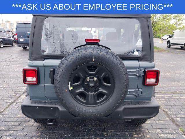 new 2025 Jeep Wrangler car, priced at $28,185