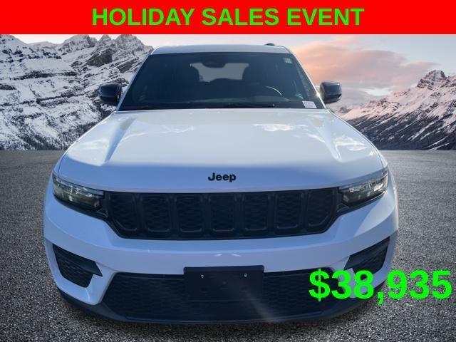 new 2025 Jeep Grand Cherokee car, priced at $38,935