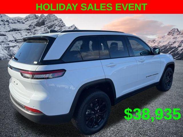 new 2025 Jeep Grand Cherokee car, priced at $38,935