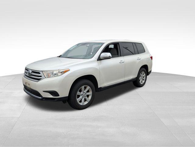 used 2013 Toyota Highlander car, priced at $6,995
