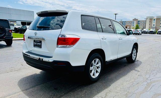 used 2013 Toyota Highlander car, priced at $6,900