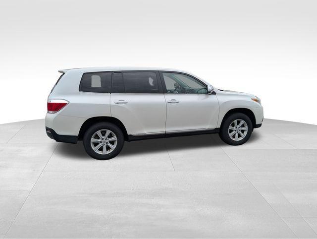 used 2013 Toyota Highlander car, priced at $6,995