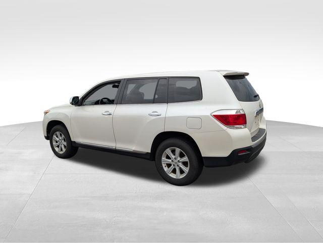 used 2013 Toyota Highlander car, priced at $6,995
