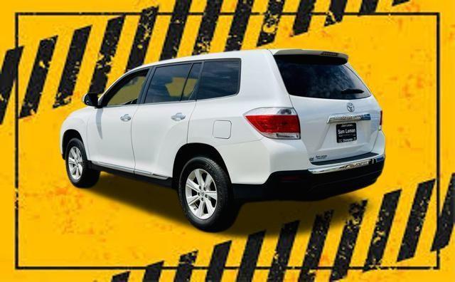 used 2013 Toyota Highlander car, priced at $5,995