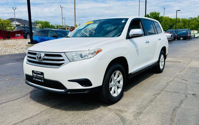 used 2013 Toyota Highlander car, priced at $6,900