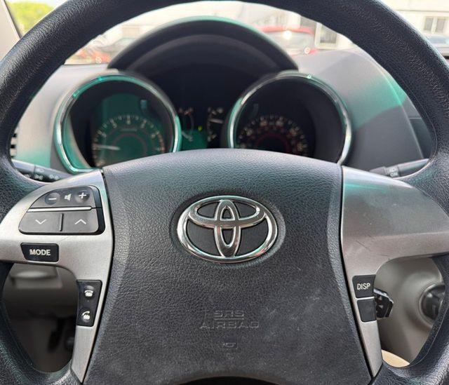 used 2013 Toyota Highlander car, priced at $6,900