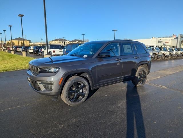 new 2024 Jeep Grand Cherokee car, priced at $40,670