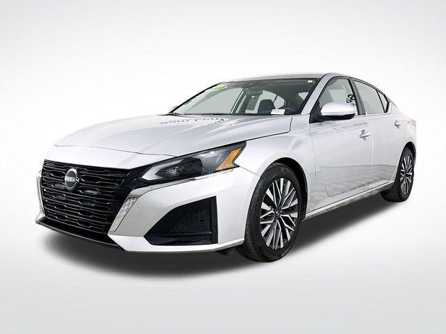used 2023 Nissan Altima car, priced at $17,995