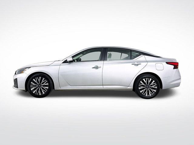 used 2023 Nissan Altima car, priced at $17,995