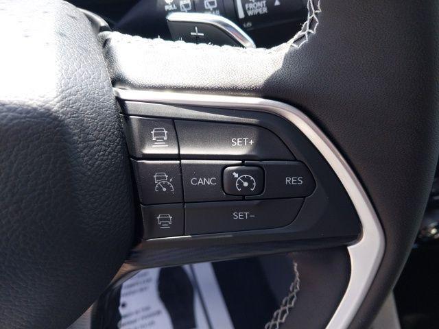 new 2025 Jeep Grand Cherokee L car, priced at $39,575
