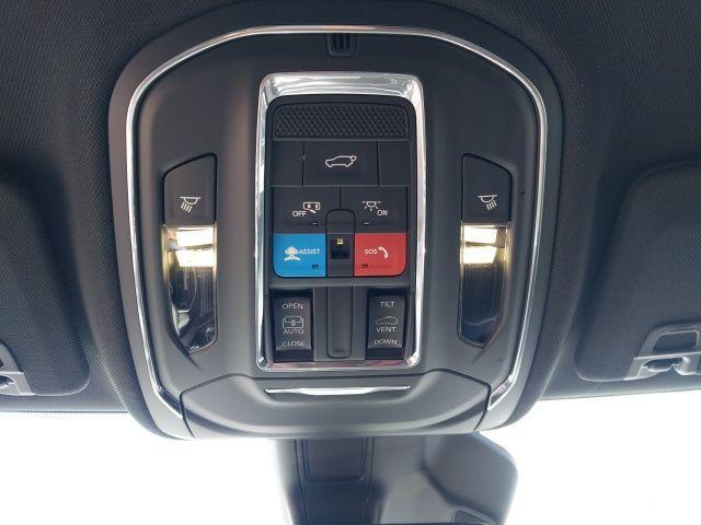 new 2025 Jeep Grand Cherokee L car, priced at $39,575