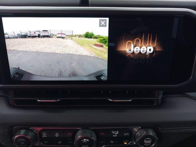 new 2025 Jeep Gladiator car, priced at $41,685