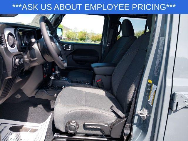 new 2025 Jeep Wrangler car, priced at $49,970