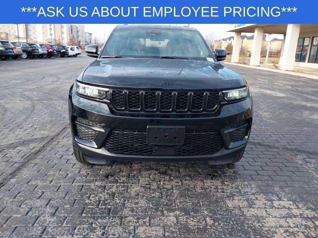 new 2025 Jeep Grand Cherokee car, priced at $39,917