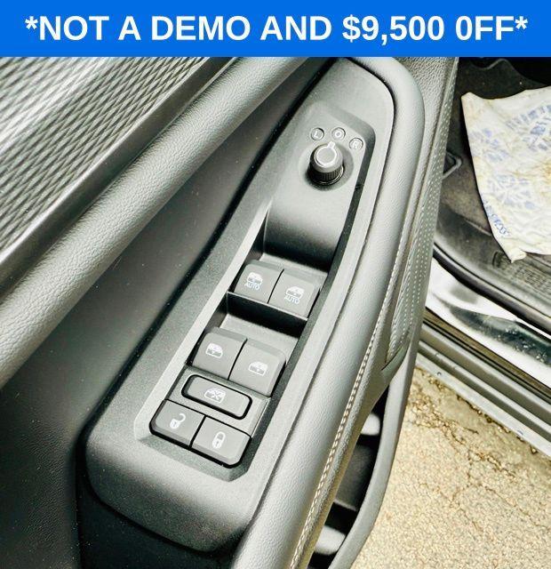 new 2025 Jeep Grand Cherokee car, priced at $37,025