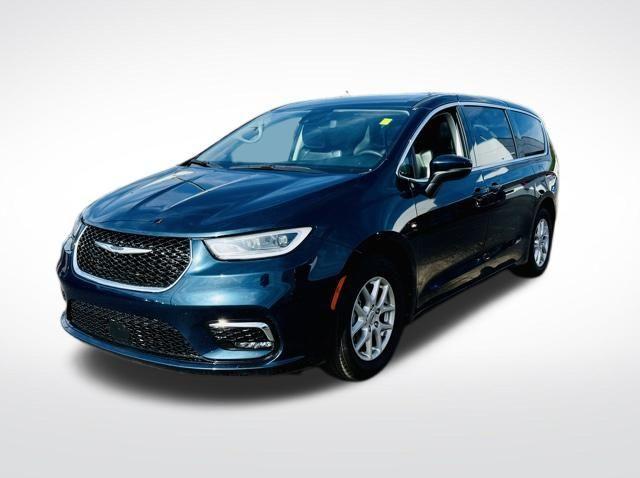 used 2023 Chrysler Pacifica car, priced at $23,490