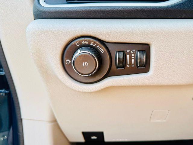 used 2023 Chrysler Pacifica car, priced at $23,490