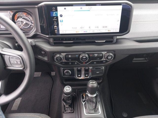 new 2025 Jeep Wrangler car, priced at $33,280