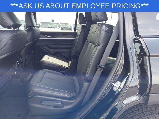 new 2025 Jeep Grand Cherokee L car, priced at $42,990