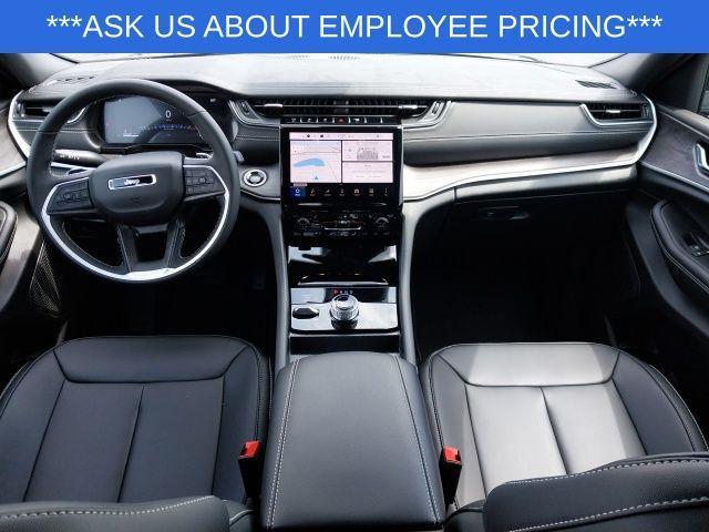 new 2025 Jeep Grand Cherokee L car, priced at $42,990