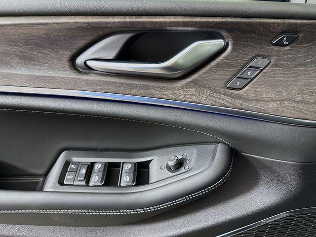 new 2025 Jeep Grand Cherokee L car, priced at $58,365