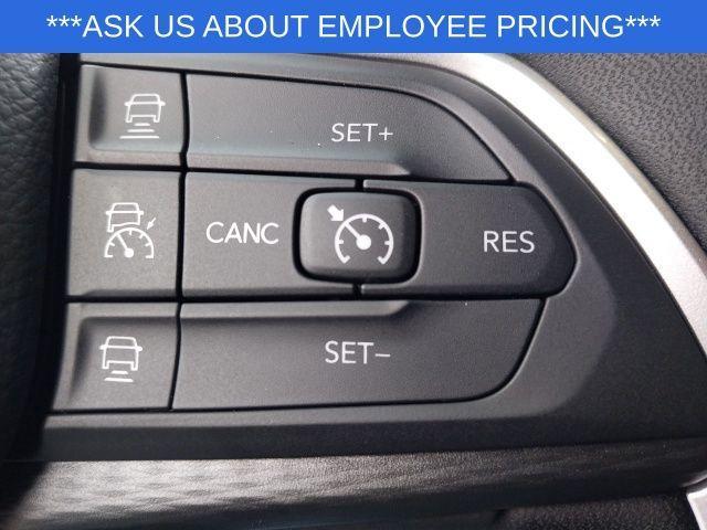new 2025 Jeep Grand Cherokee L car, priced at $39,220