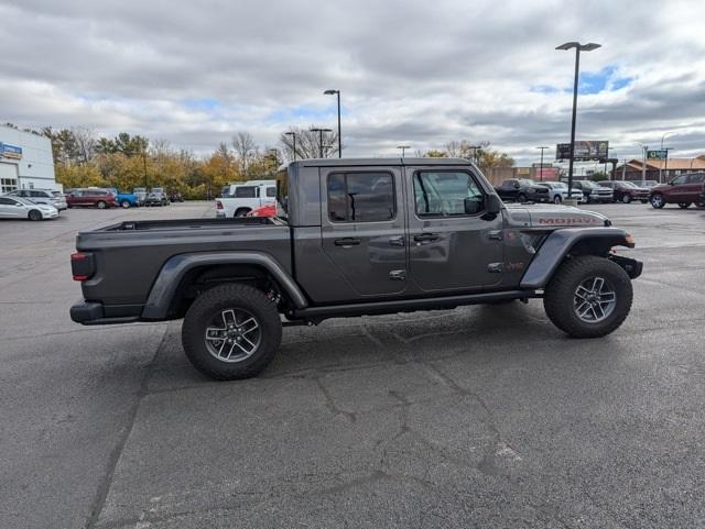 new 2024 Jeep Gladiator car, priced at $57,655