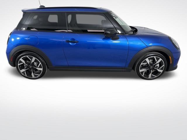used 2025 MINI Hardtop car, priced at $29,995