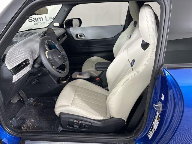 used 2025 MINI Hardtop car, priced at $29,995