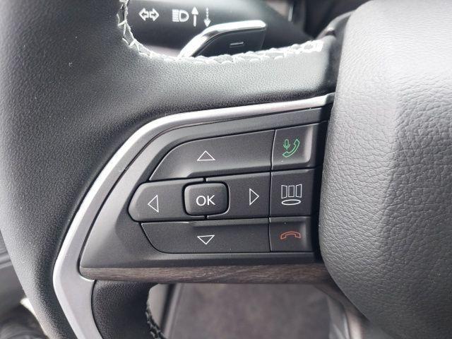 new 2025 Jeep Grand Cherokee car, priced at $40,495