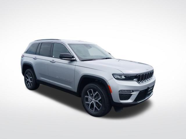 new 2025 Jeep Grand Cherokee car, priced at $40,495