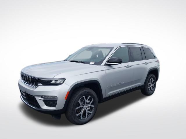 new 2025 Jeep Grand Cherokee car, priced at $40,495