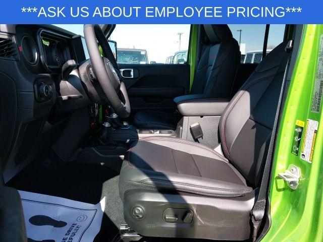 new 2025 Jeep Wrangler car, priced at $62,490