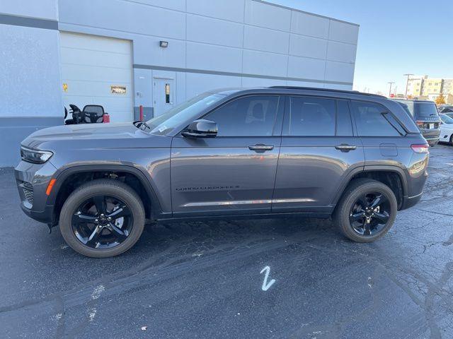 used 2023 Jeep Grand Cherokee car, priced at $32,995