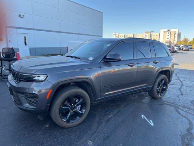 used 2023 Jeep Grand Cherokee car, priced at $32,995