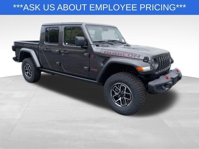new 2025 Jeep Gladiator car, priced at $46,180
