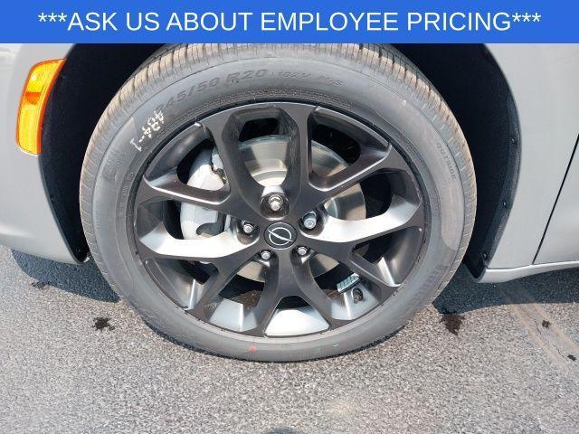 new 2025 Chrysler Pacifica car, priced at $49,055