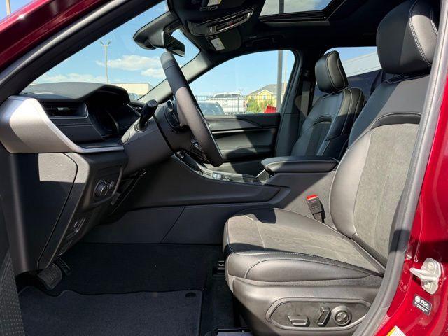 new 2025 Jeep Grand Cherokee L car, priced at $41,730
