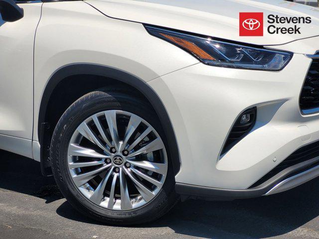 used 2021 Toyota Highlander car, priced at $40,800