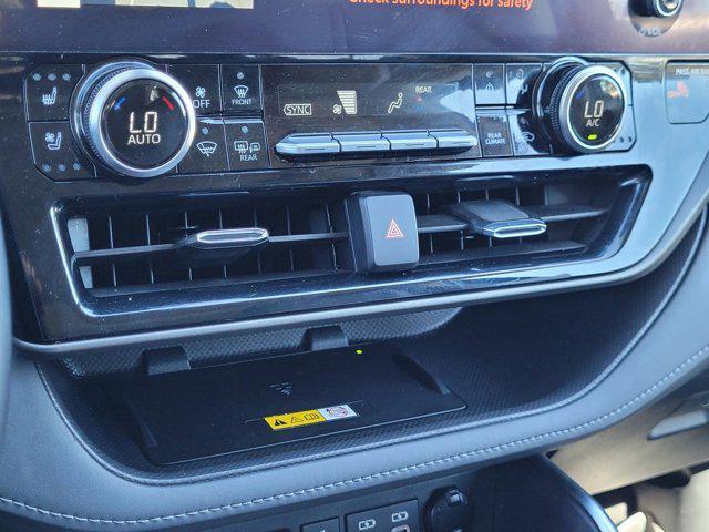 used 2023 Toyota Highlander Hybrid car, priced at $49,900