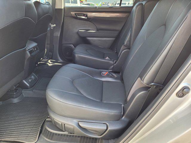 used 2023 Toyota Highlander Hybrid car, priced at $49,900