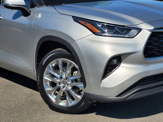 used 2023 Toyota Highlander Hybrid car, priced at $49,900