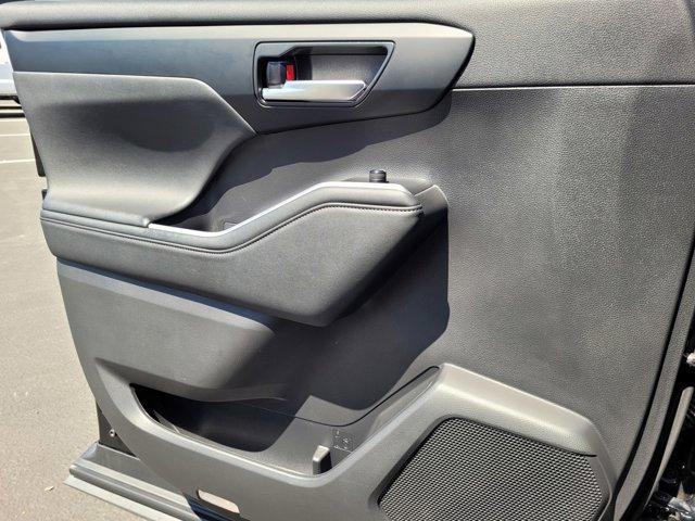 used 2023 Toyota Highlander car, priced at $45,500