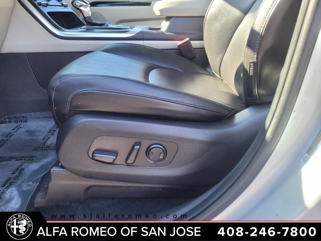 used 2022 Kia Carnival car, priced at $28,995
